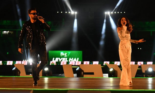 PSL 2022: WATCH Aima Baig & Atif Aslam’s LIVE Performance at the Opening Ceremony of PSL 7