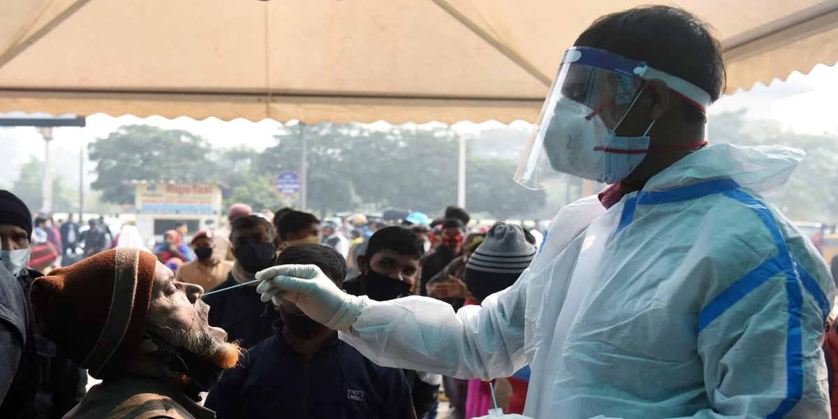 Pakistan clocks highest single-day spike in cases since pandemic began