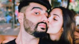 Malaika Arora paints social media red as she flirts with Arjun Kapoor