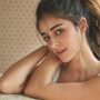 Ananya Panday sings the legendary film Titanic’s song
