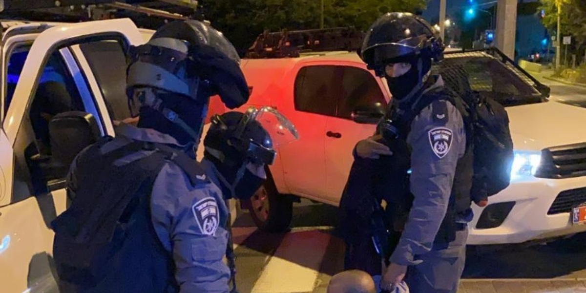 Israel nabs 2 for suspected involvement in Friday's attempted stabbing attack