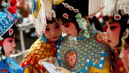 Mainland official calls for working together for greater national interests