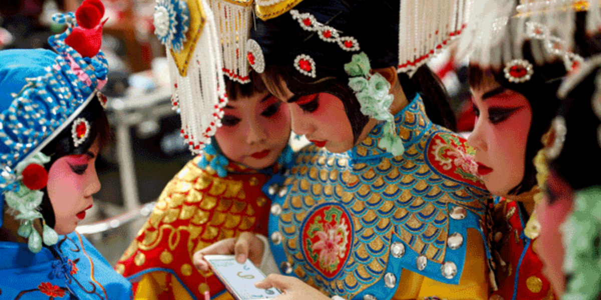 Mainland official calls for working together for greater national interests