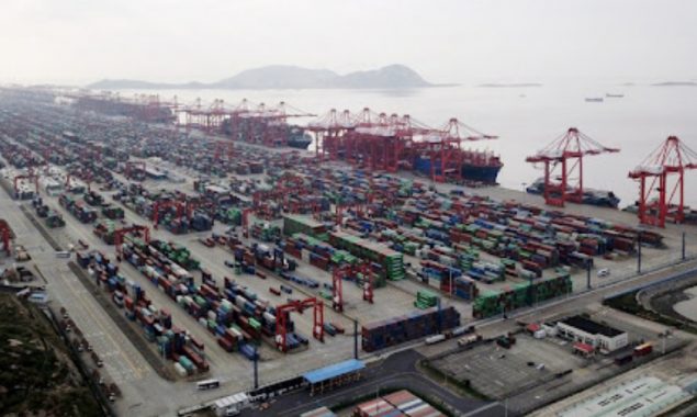 Shanghai port continues to rank first in container throughput worldwide