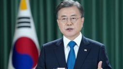 S.Korean president says not to stop efforts for peace on Korean Peninsula