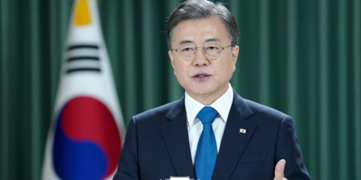 S.Korean president says not to stop efforts for peace on Korean Peninsula