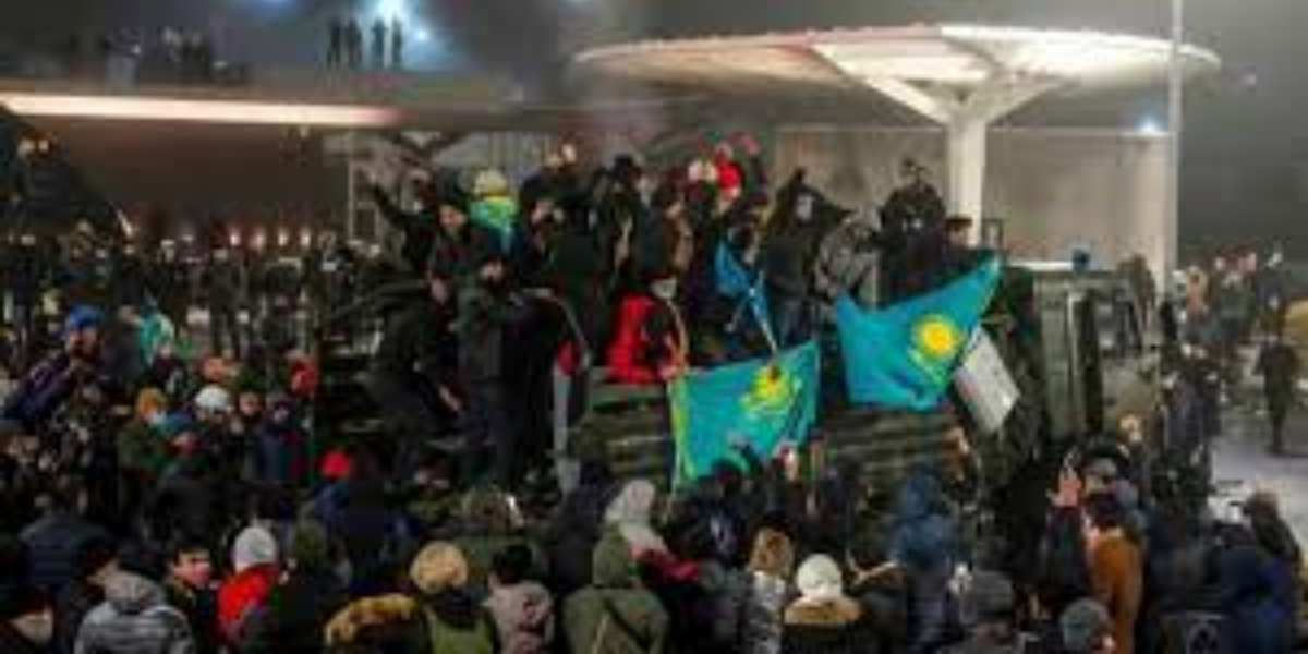 Gunfire in largest Kazakh city, Moscow-led troops arrive