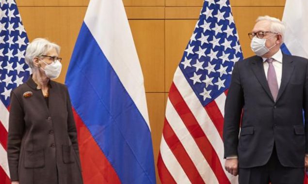 US talks on Russia-Ukraine stand-off move to NATO