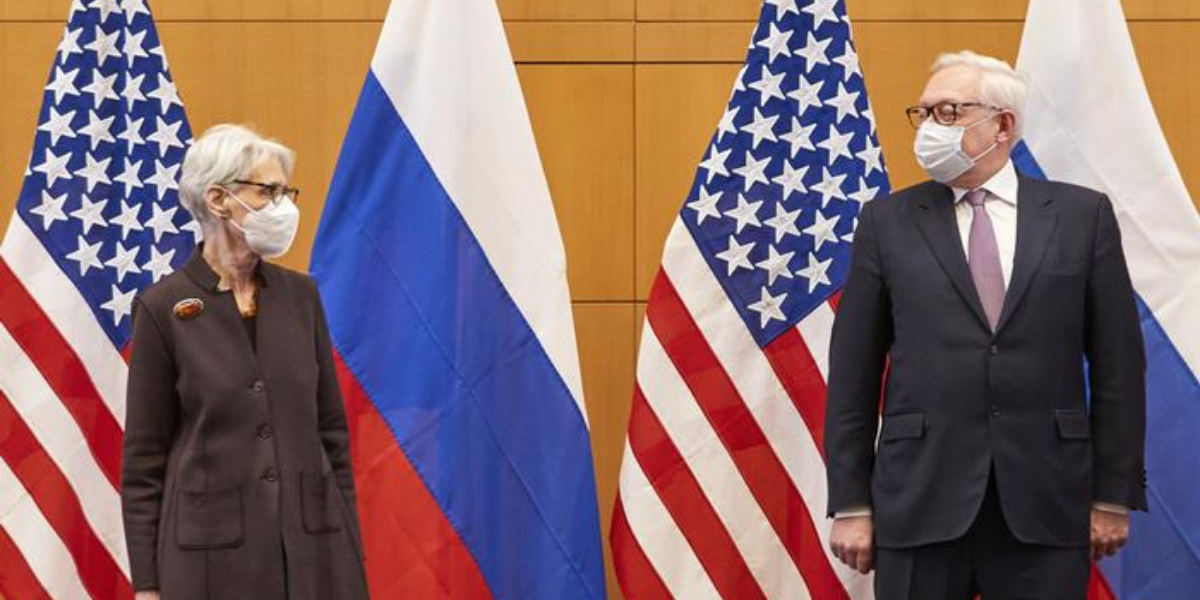US talks on Russia-Ukraine stand-off move to NATO
