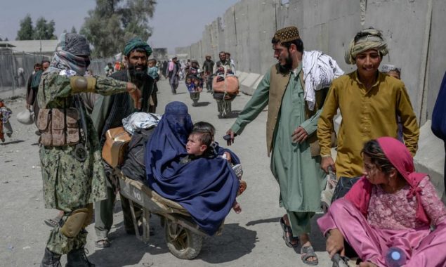 Dutch evacuates 294 Afghans through Pakistan: ministry