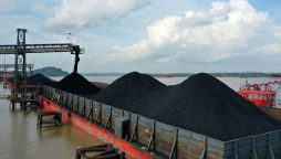 Indonesia to allow selected operators to resume coal exports