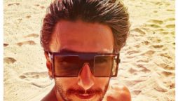 Ranveer Singh shares first selfie of 2022