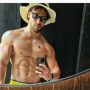 Tiger Shroff shares ‘felt cute might delete later’ shirtless photos!