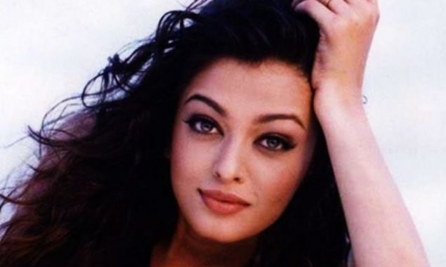 Iconic Aishwarya Rai in her teenage days!