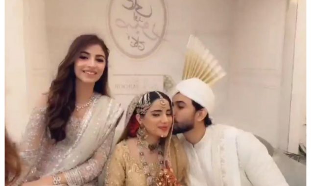 Ali Ansari Kisses Saboor Aly in Nikah ceremony! WATCH VIDEO