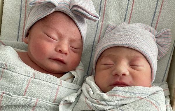 Mum gives birth to twins in different years; brother in 2021, sister in 2022