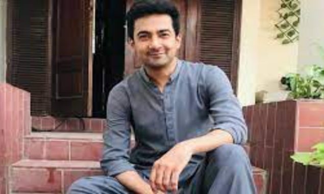 Ali Safina promoted his new drama Aitebar on his Instagram