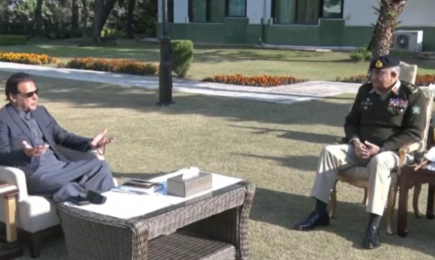 PM Imran briefed on ongoing talks, projects ahead of his China visit