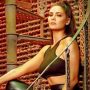 Esha Gupta looks sensuous even in her quarantine; See pictures