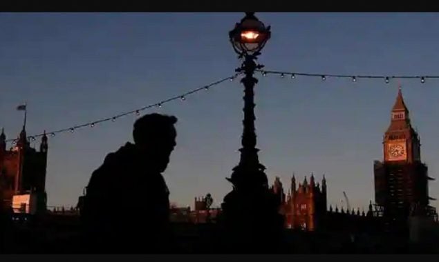 One in 20 people in UK have Covid: official data