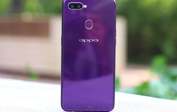 Oppo F9 Price in Pakistan and Specifications