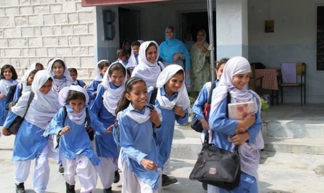 Sindh health department decides to conduct Covid-19 tests at schools