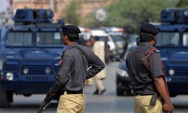 Man, son among four gunned down in Quetta