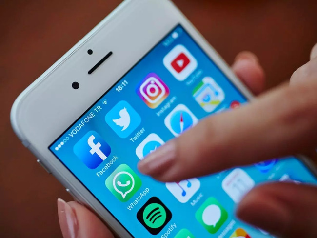 transfer chats from Android to iPhone