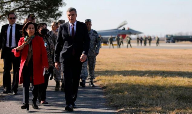 Bulgaria defence minister sacked over Ukraine restraint