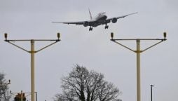 Storm Eunice: Thousands watch Big Jet TV’s livestream as planes land at Heathrow