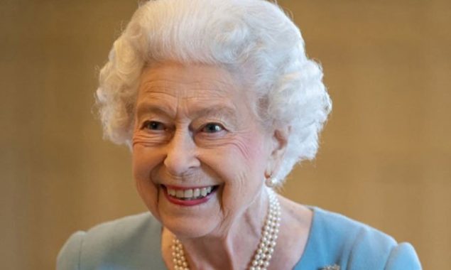 Buckingham Palace provides an update on Queen Elizabeth’s covid-19 status to the public