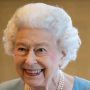 Queen Elizabeth’s art collection is on cultural boycott of Russia