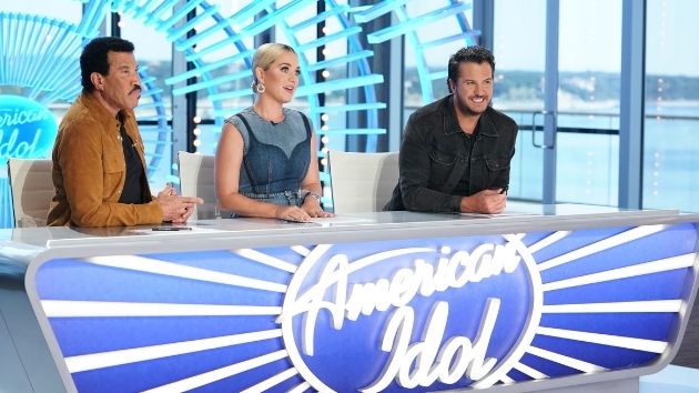 American Idol Judges give out first platinum ticket