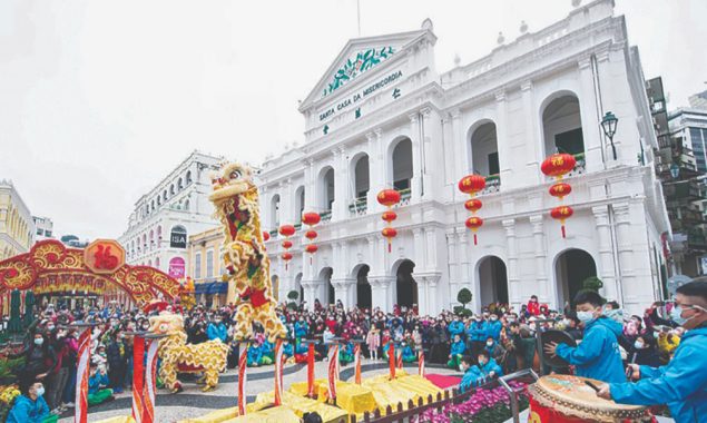 Festivity returns to Macao