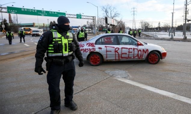 US-Canada border crossing reopens after Covid protests