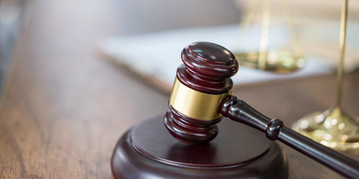 Kuwait overturns law