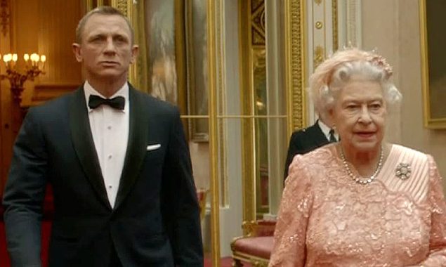 Daniel Craig Remembers a Time When Queen Elizabeth “Cracked a Joke About Me”: ‘Very Funny,’ she says.
