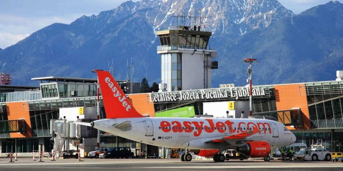 Russia closes skies to Baltic states, Slovenia