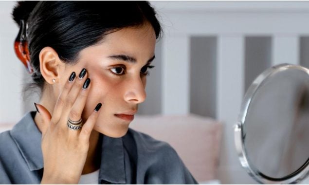 6 simple ways for working women to de-stress their skin
