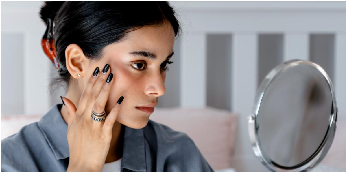 6 simple ways for working women to de-stress their skin