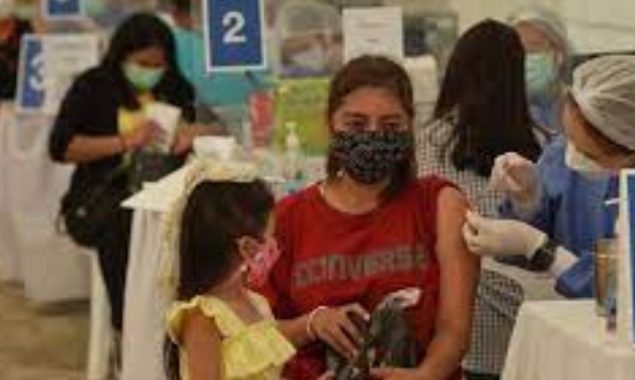 Vietnam reports 94,385 new COVID-19 cases, total tally tops 3.4 mln
