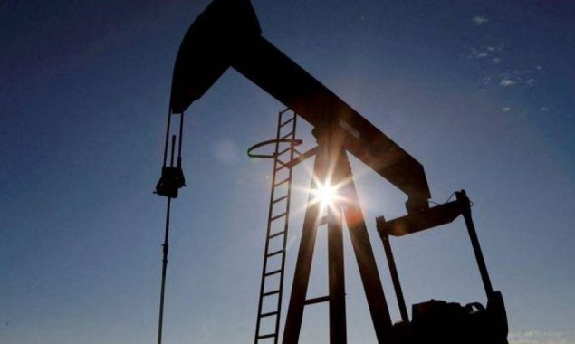 Oil rises, stocks struggle as Russia-Ukraine tensions mount