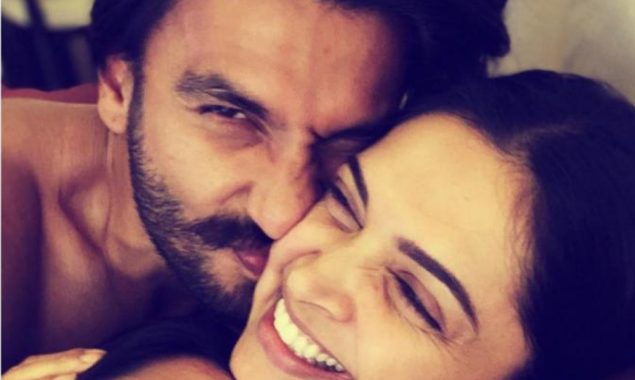 Deepika Padukone, Ranveer Singh shares a romantic kiss on the beach!