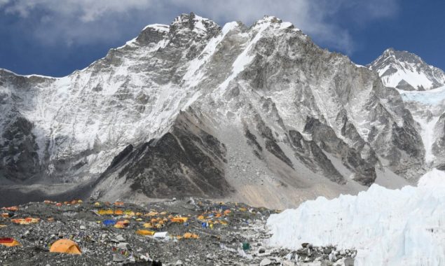 Everest’s highest glacier rapidly losing ice