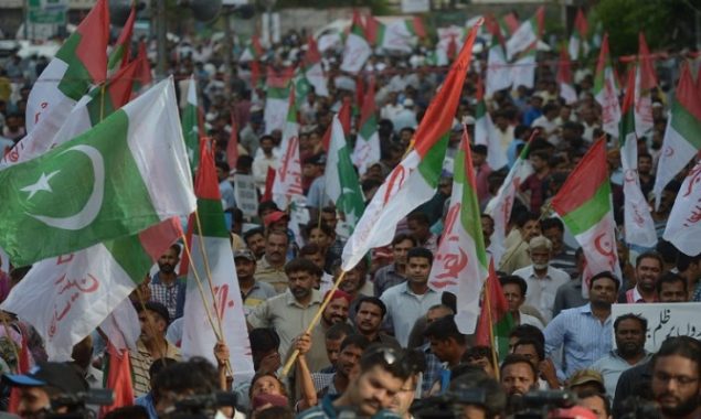 Registration of murder case against Murad: Notice issued to SSP complaint cell on MQM plea