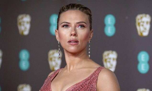 Colin Jost , Scarlett Johansson, Team Up in Amazon Super Bowl Ad for Alexa