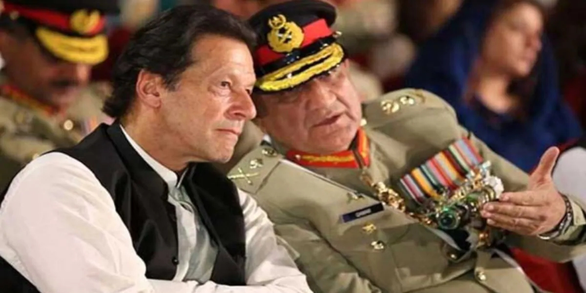 PM Imran, Army Chief reach Noshki to receive security briefing