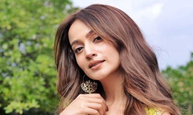 ‘All of our actresses have become ducks after surgery,’ says Zarnish Khan