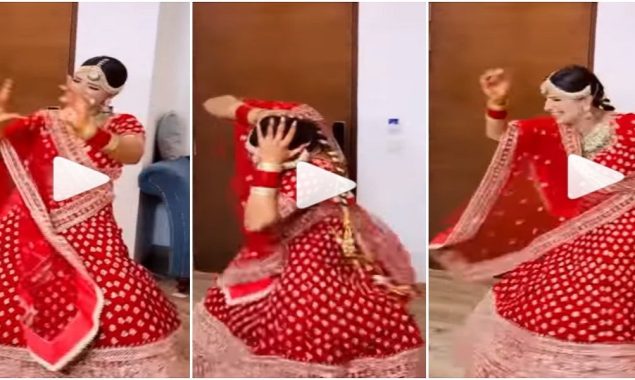 Bindaas bride dance in lehenga with her heart out goes viral