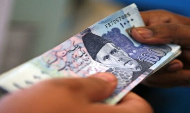 Rupee plunges to historic low against dollar